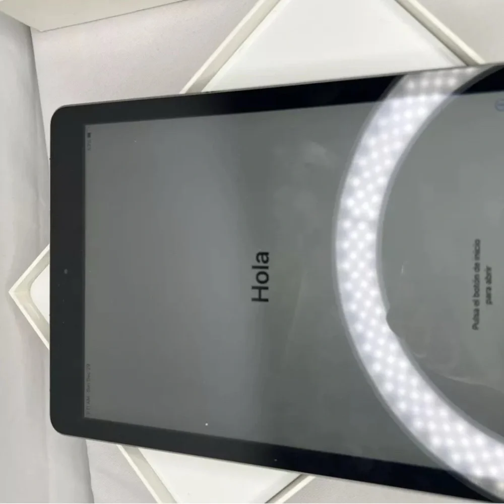 Apple iPad Air - Space Gray